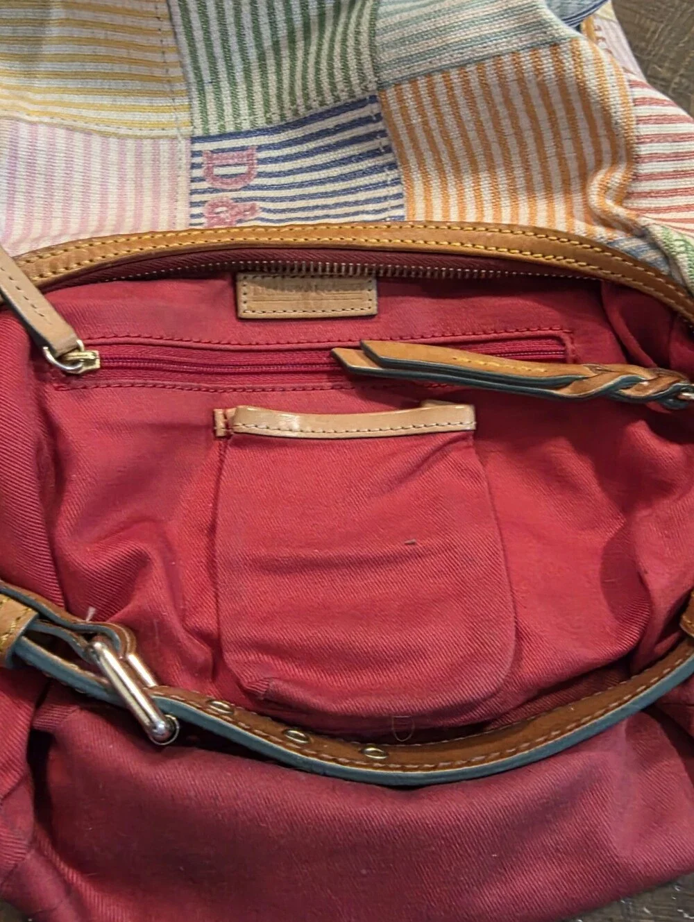 Dooney & Bourke super cute